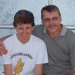 Leigh & Peter (Efftrucker)