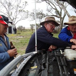 Muzza changing a Dud battery