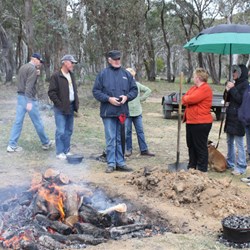3pm Deadline Approaches in the Camp Oven Cook-off