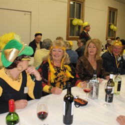 Sue, Petria, Catherine, Bob & Louise