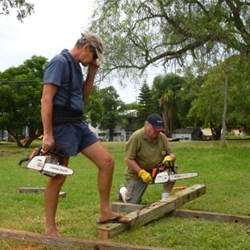 Lance (Sunseekers) and Peter (Wylaway) about to give the Stihls a workout