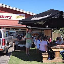 We met the others at the Mt Barker Bakery after Castle rock on our way to the Bansia Farm.