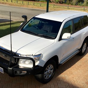 2015 Landcruiser GXL 200TD
