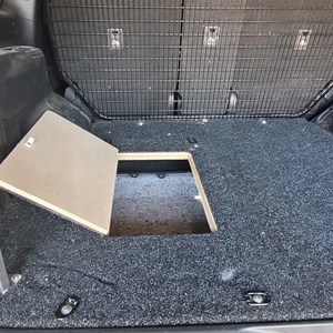 Cargo Barrier for 300 LC
