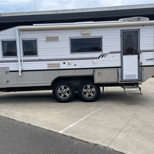 2009 Bushtracker 20ft Caravan