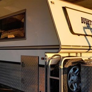 2016 21Ft Bushtracker