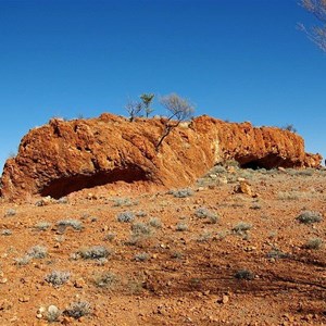 Tjukayirla Caves