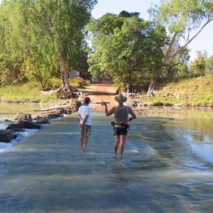 Cahills Crossing