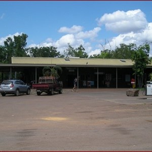 Corroboree Park Inn Caravan Park