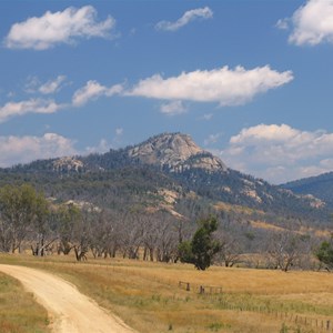 Approaching lookout from the east