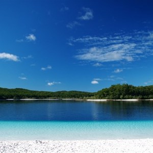 Lake Mckenzie (Boorangoora)