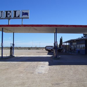 Mundrabilla Roadhouse