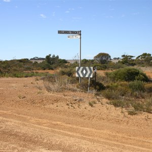 Mallee Rd & Holland Track