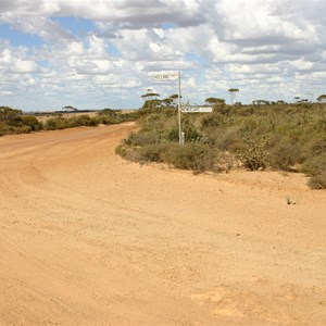 Holland Tk & Pingaring Valley Rd