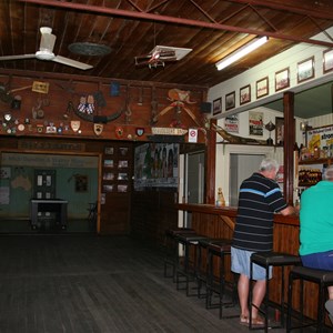 Walkabout Creek Hotel