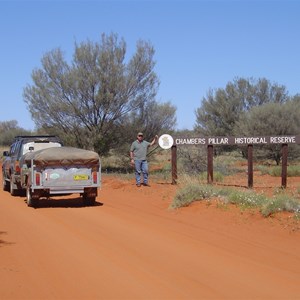 Hugh River, Chambers Pillar Rd