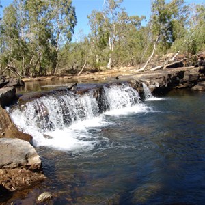 Wearyan Waterhole and Falls