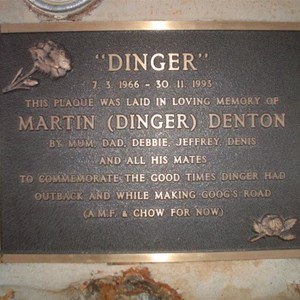 Memorials to Goog and Dinger