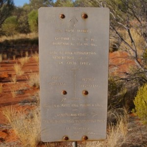 Anne Beadell Hwy, WA-SA Border