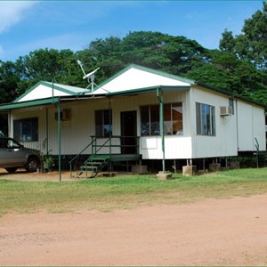 Mt Bundy Station Caravan Pk & Accomodation