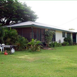 Mt Bundy Station Caravan Pk & Accomodation