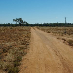 Tourist Drive 33 - Access to Lindsay River