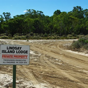 Murray River at Lindsay Is