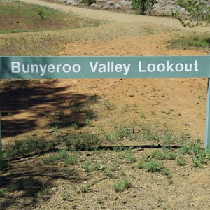 Bunyeroo Valley Lookout