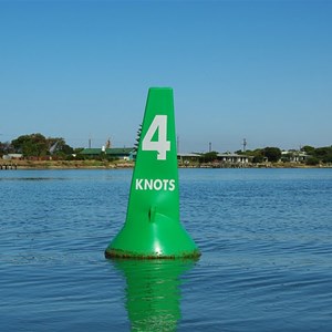 Green Marker 4 Knots Buoy