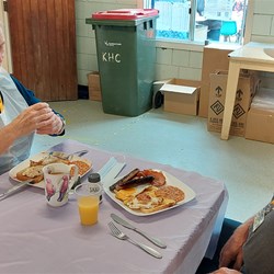 The photographer repenishes