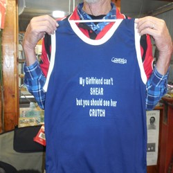 Tassie Pete says : My girlfriend can't shear, but you should see her crutch