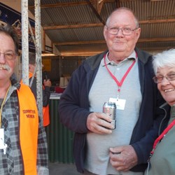 N&L - Committeeman GEOFF welcomes Newbies Noel & Lorraine form beautiful, warm Qld (Maryborough)