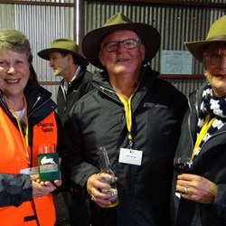 Committee meets newbies drinks.