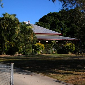 The Mott Famly Home - Charters TOwers