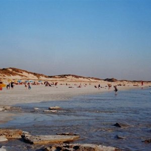 Cable Beach.... no waves worth mentioning!