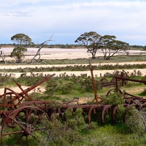 Salt harvesting machinery