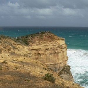 Tourists on the track to a viewing platform, Twelve Apostles