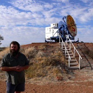 Bruce was our informative guide; behind him is the old ship's radar