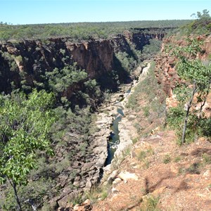 Porcupine Gorge below.