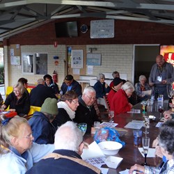 Quiz & drinks time in the evening.