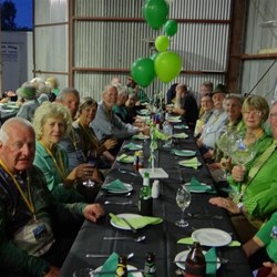 Another lot of happy green diners.