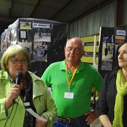 Greg presenting the BOG donation to Kathy & Kylie from Community Living & Respite Service Echuca.
