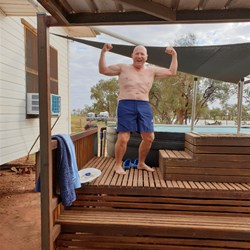 Muzza going fo a bath.