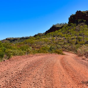 Changing scenery on the Buchanan Highway