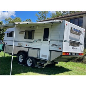 2003 6.4m Bushtracker Off-road Caravan. NEW Customer Layout 