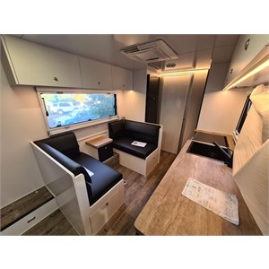 2022 20 ft bush tracker van