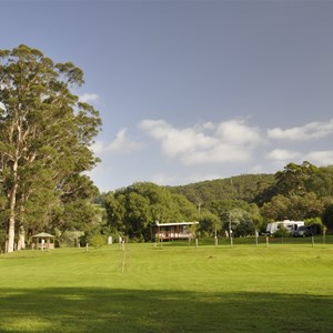 Riverbend Caravan Park and Chalets