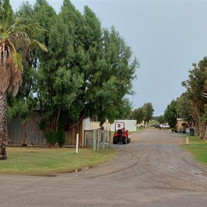 S-Bend Caravan Park