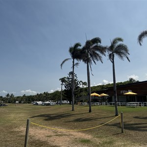 Forrest Beach Hotel Caravan Park