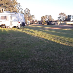 Regans Ford Windmill Roadhouse & Caravan Park